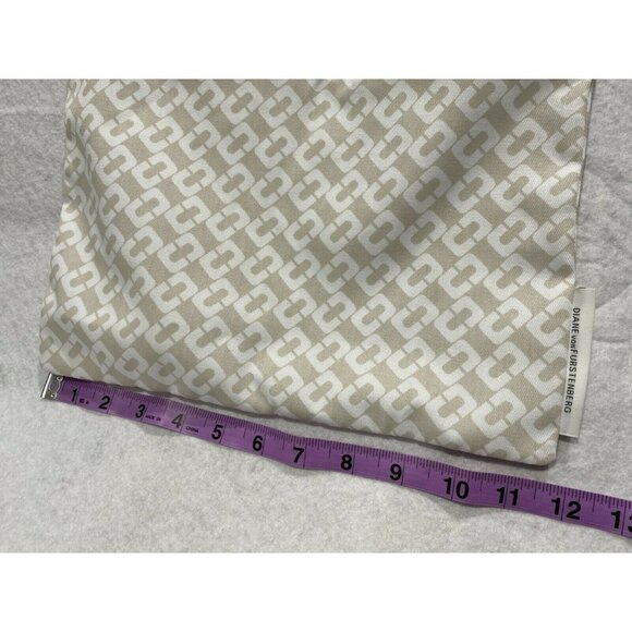 Diane von Furstenberg Dust bag 17.5" L x 12" w - Picture 3 of 4